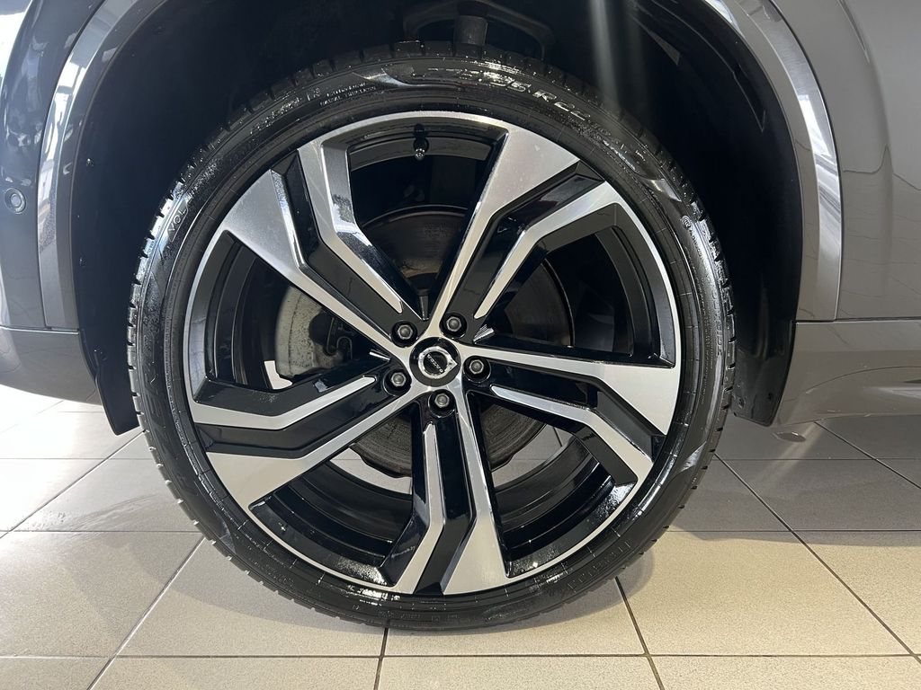 Volvo XC90 T8 Ultra Dark Recharge AWD B&W Massage 22''