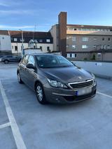 Peugeot 308 TÜV wird erneuert - Peugeot 308 in Herne