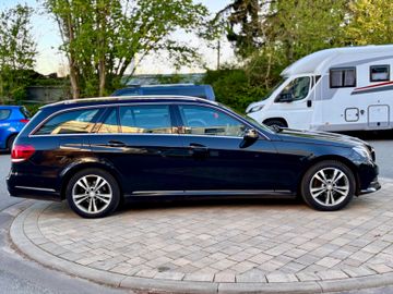 Mercedes E 220 - 4