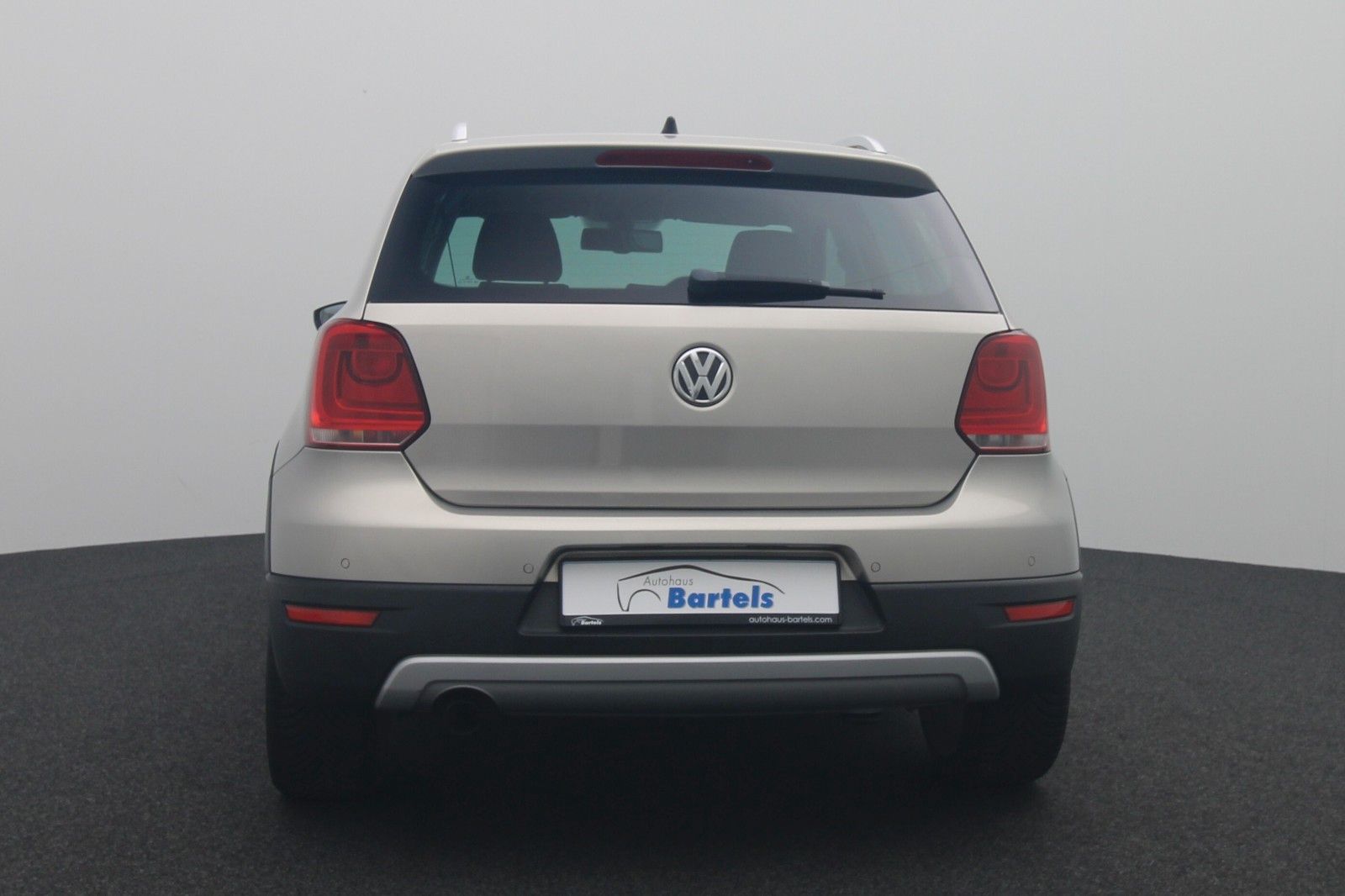 Fahrzeugabbildung Volkswagen Polo V Cross 1.6 PDC KLIMA SHZ