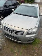 Toyota Avensis - Toyota Avensis aus 2008: Kombi