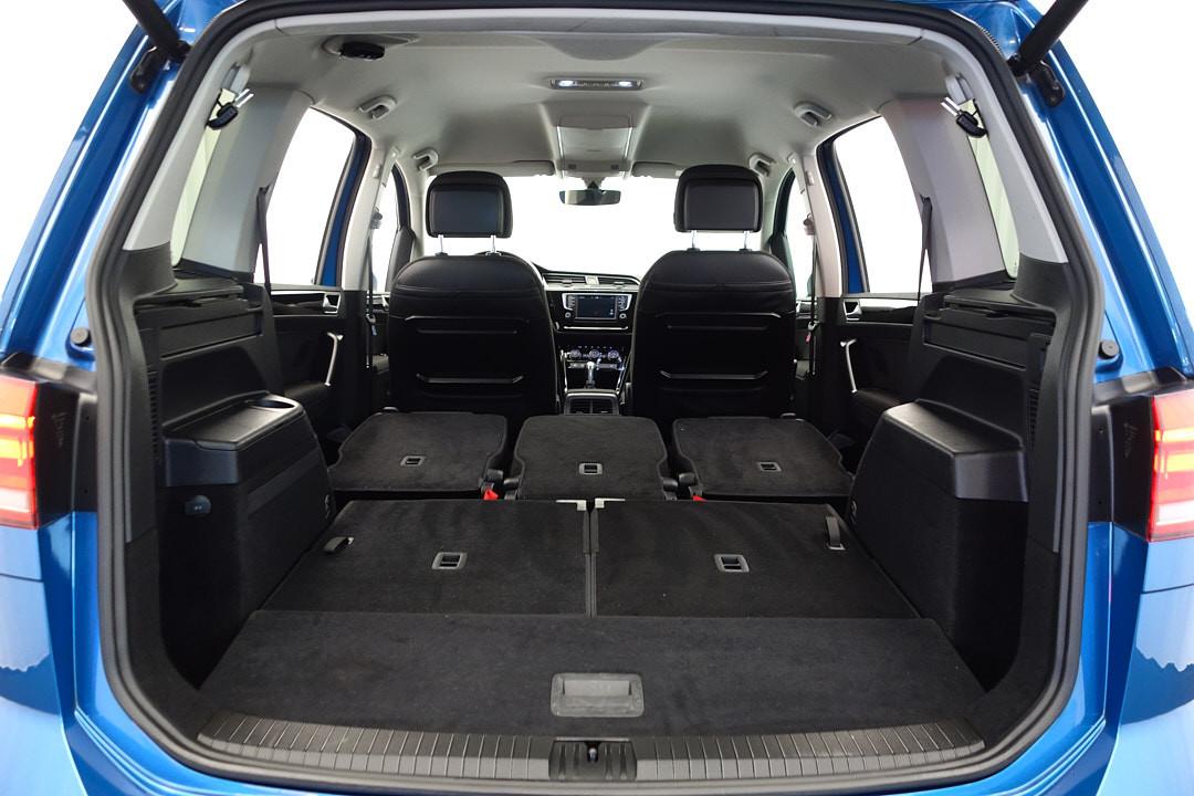 VOLKSWAGEN TOURAN 1.4 TSI 150ch HIGHLINE BVA DSG Sièges chauffants massants 7 places Historique présent - 1ERE MAIN