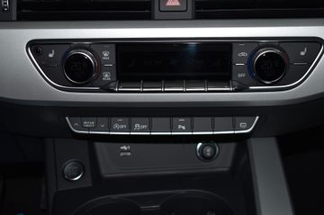 Fahrzeugabbildung Audi A4 Avant 40 TDI quattro S line,S-Tronic,Navi,LED