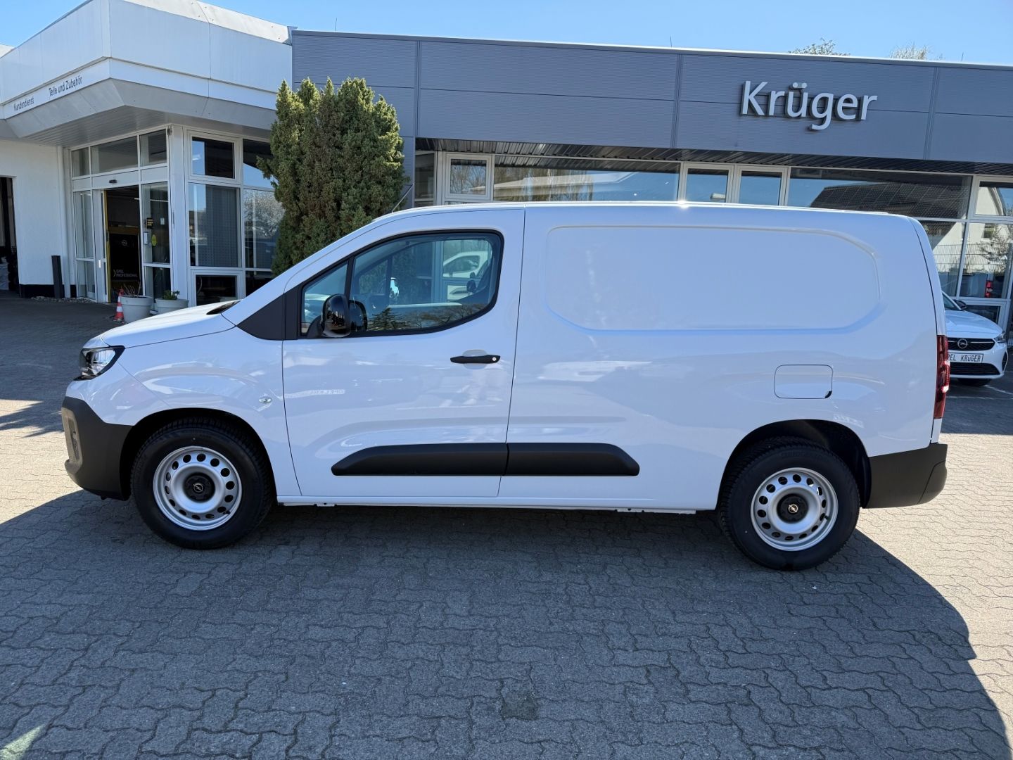 Fahrzeugabbildung Opel Combo Cargo Diesel 1,5 erhöhte Nutzlast XL