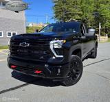 Chevrolet 2500 Chevrolet USA 2500 6.6 V8 Duramax Trail Bos - Duramax mit Diesel-Antrieb