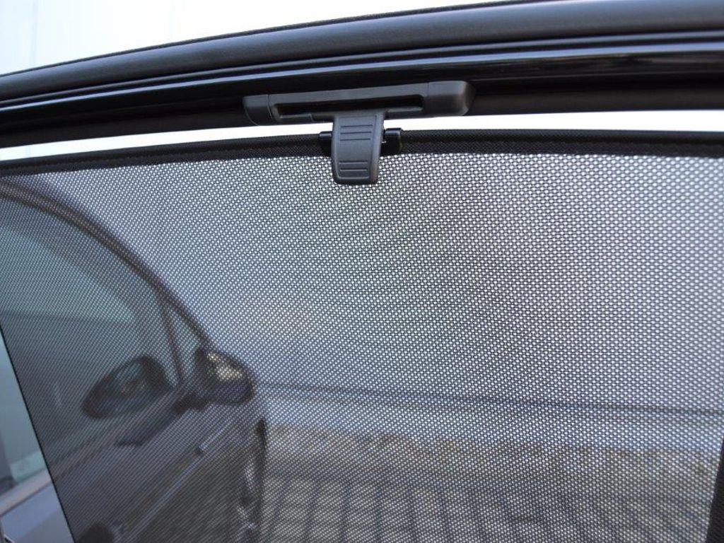 Touran 2.0 TDI 150 PS DSG R-Line Black-Style AHK