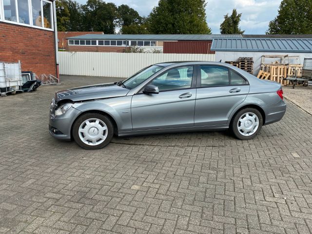 Mercedes-Benz C 180 C -Klasse Lim.CGI BlueEfficiency*AutomatiK