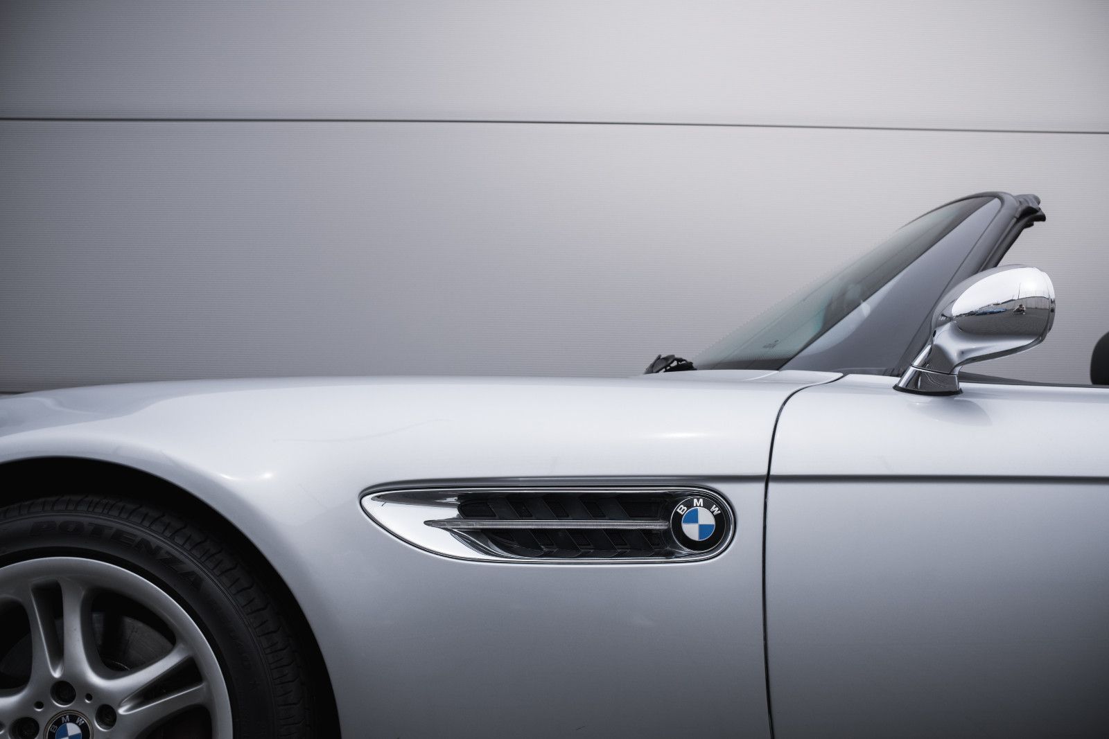 Fahrzeugabbildung BMW Z8 4.9 Roadster - 1. Hand - dt. Erstauslieferung