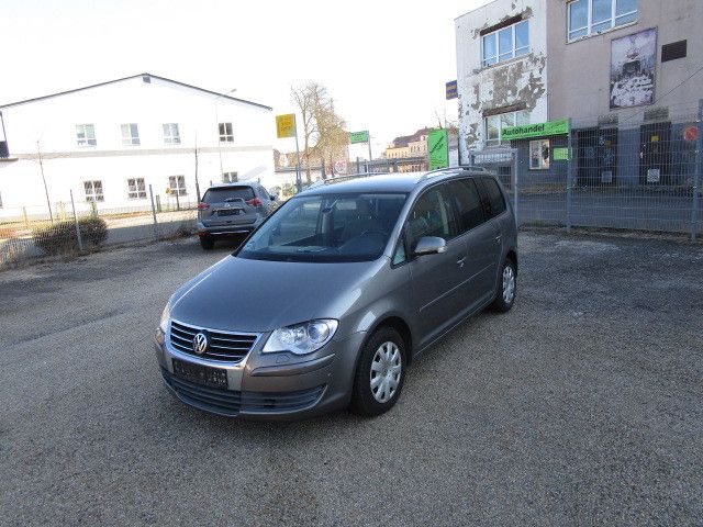 Volkswagen Touran Trendline 2.0 DSG Klimaauto. Navi BiXenon