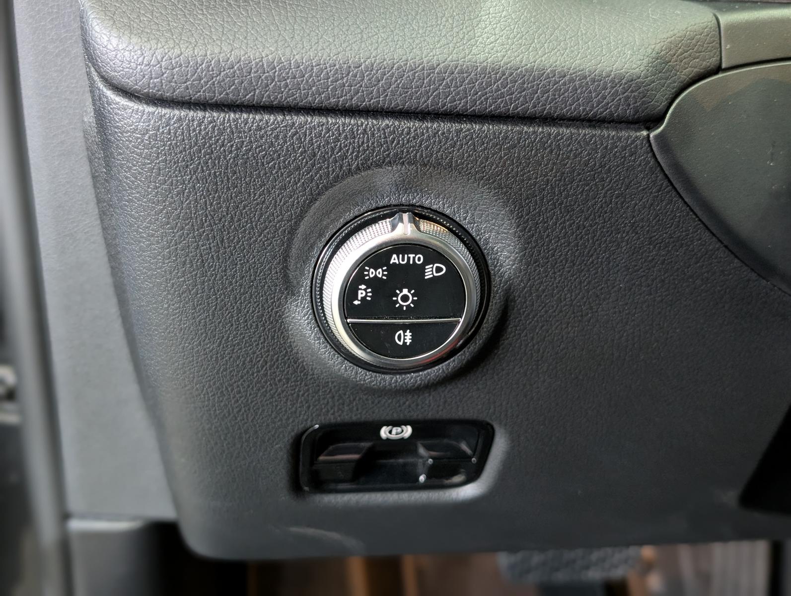 Mercedes-Benz C-Class dT BUSINESS LED DISTRONIC+ SOUND MBUX PANO, миниатюра 23