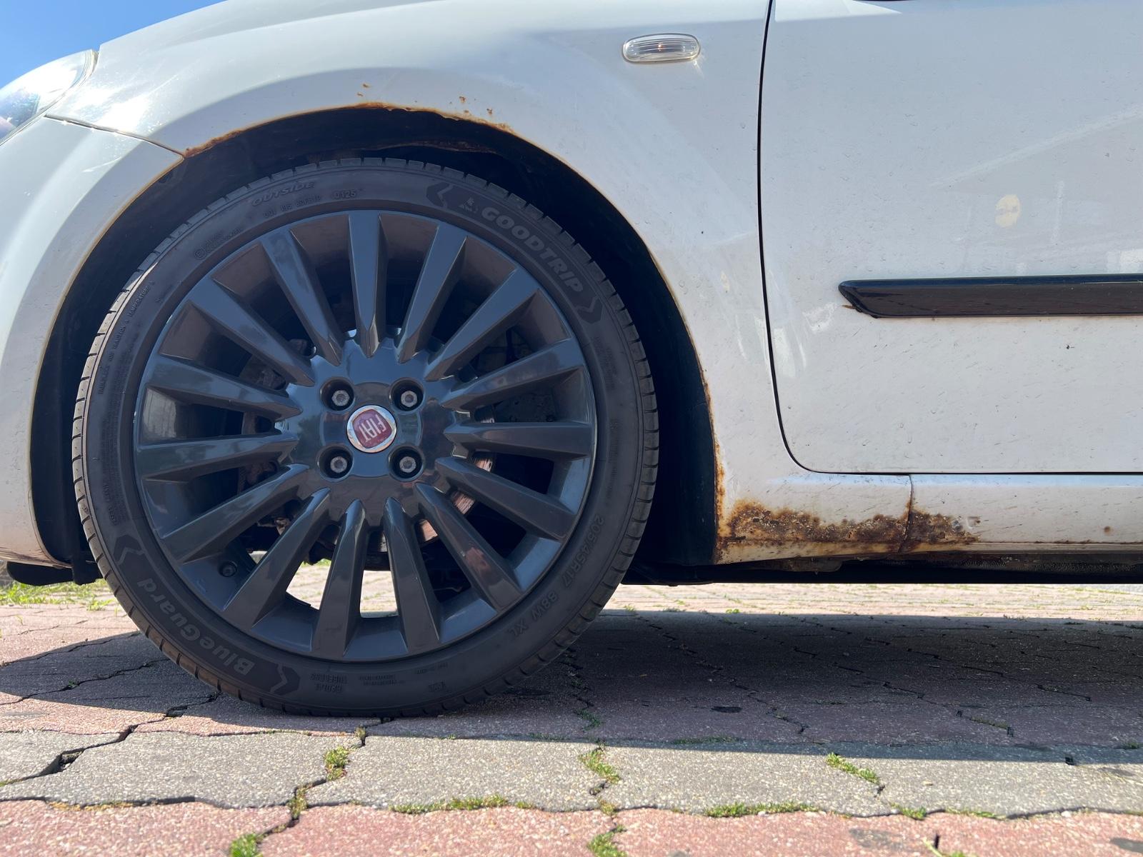 Fiat Punto Evo TÜV 5/27 