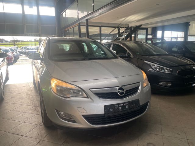 Opel Astra J Sports Tourer Selection