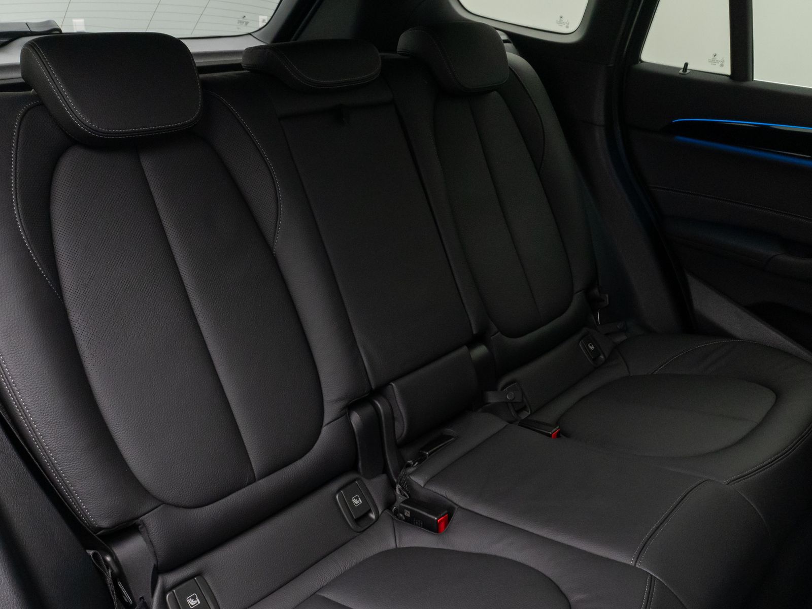 Fahrzeugabbildung BMW X1 xD25e xLine Kamera HUD DAB H/K Komfort Sport