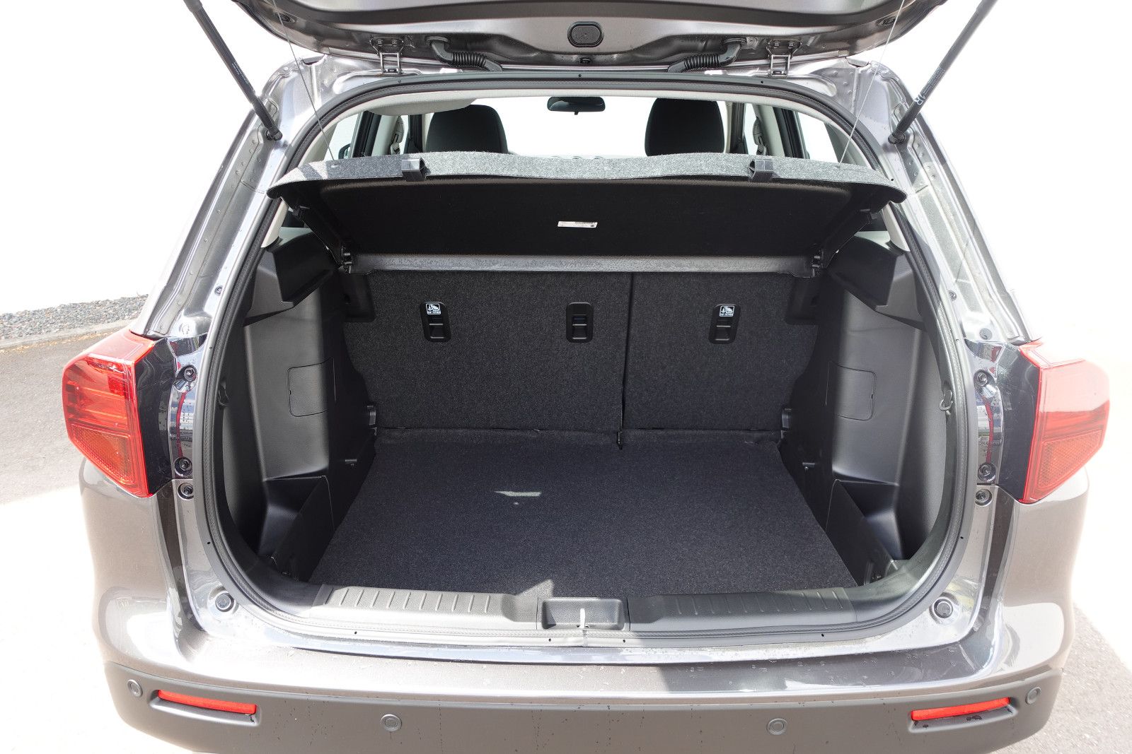 Fahrzeugabbildung Suzuki Vitara 1.4Hybrid Club Navi, Kamera,PDC,LED