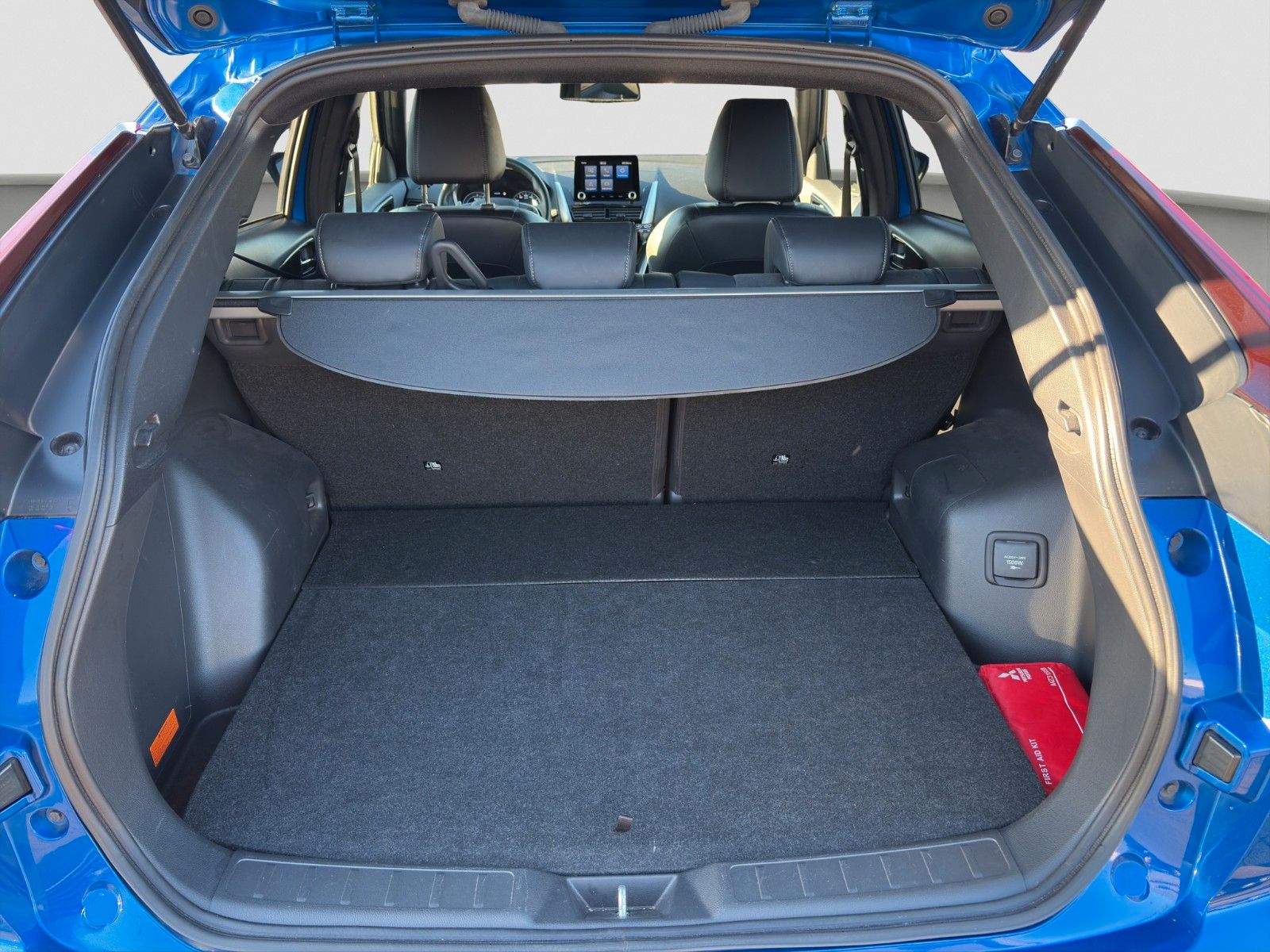 Fahrzeugabbildung Mitsubishi Eclipse Cross 2.4 PHEV 4WD Select