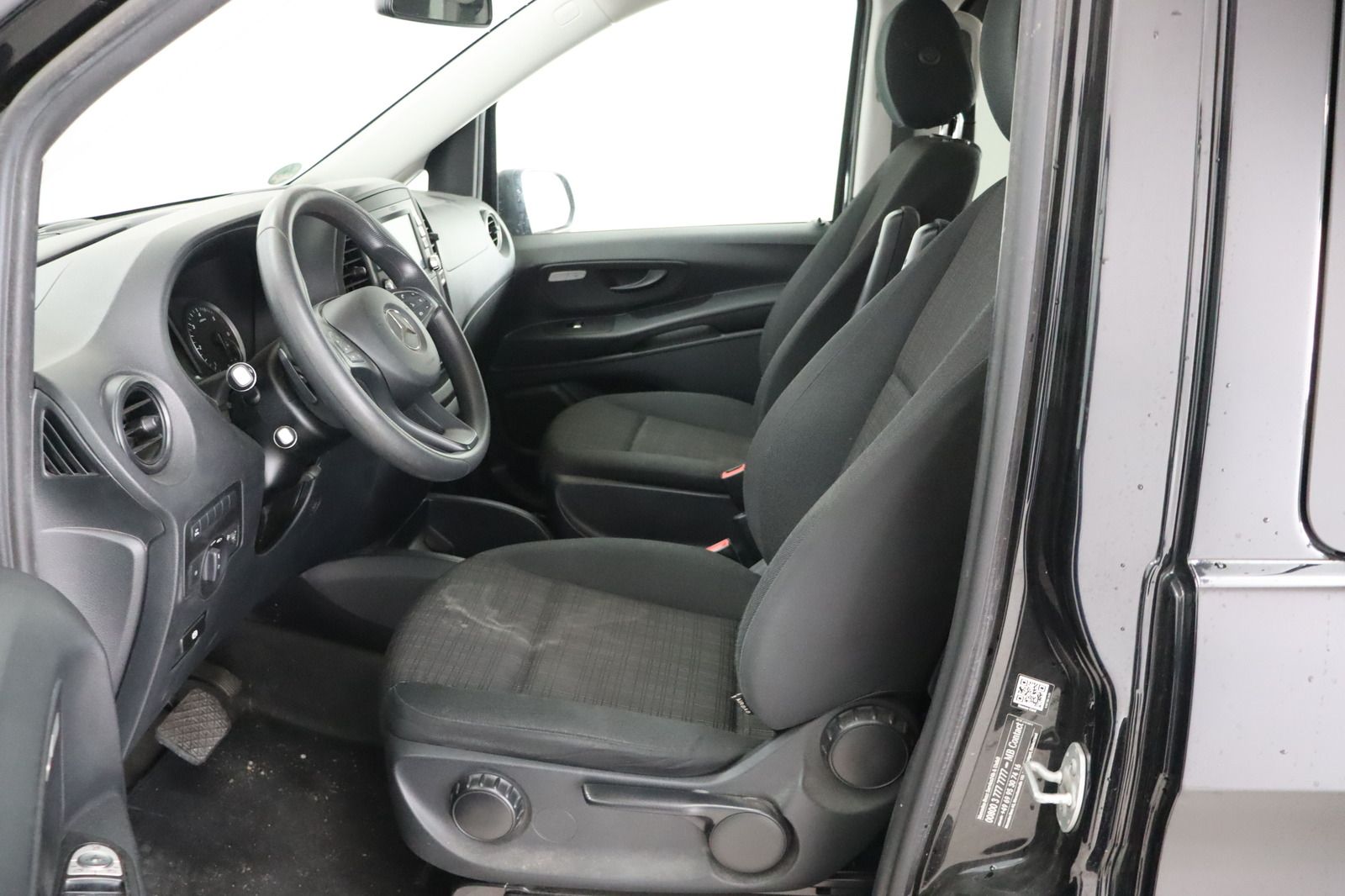 Fahrzeugabbildung Mercedes-Benz Vito Tourer 116 CDI lang Edition * 8 Sitze