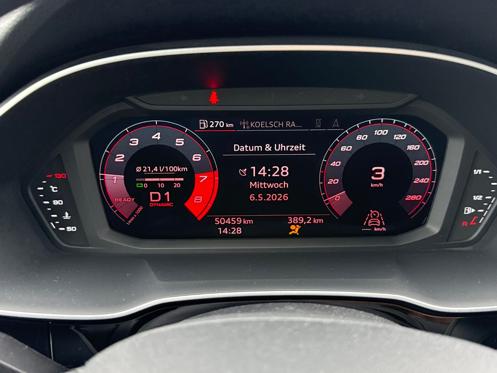 Fahrzeugabbildung Audi Q3 40 TFSI quattro advanced