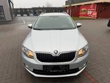 Skoda Octavia 1.6 TDI Green tec DSG Elegance Combi - Skoda Octavia: Combi Elegance TDI