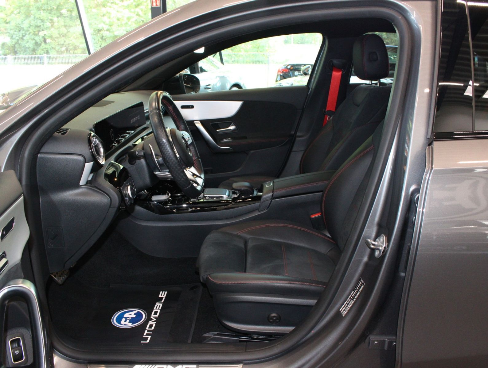 Fahrzeugabbildung Mercedes-Benz A 35 AMG Limo*Pano*Kamera*2.Hand