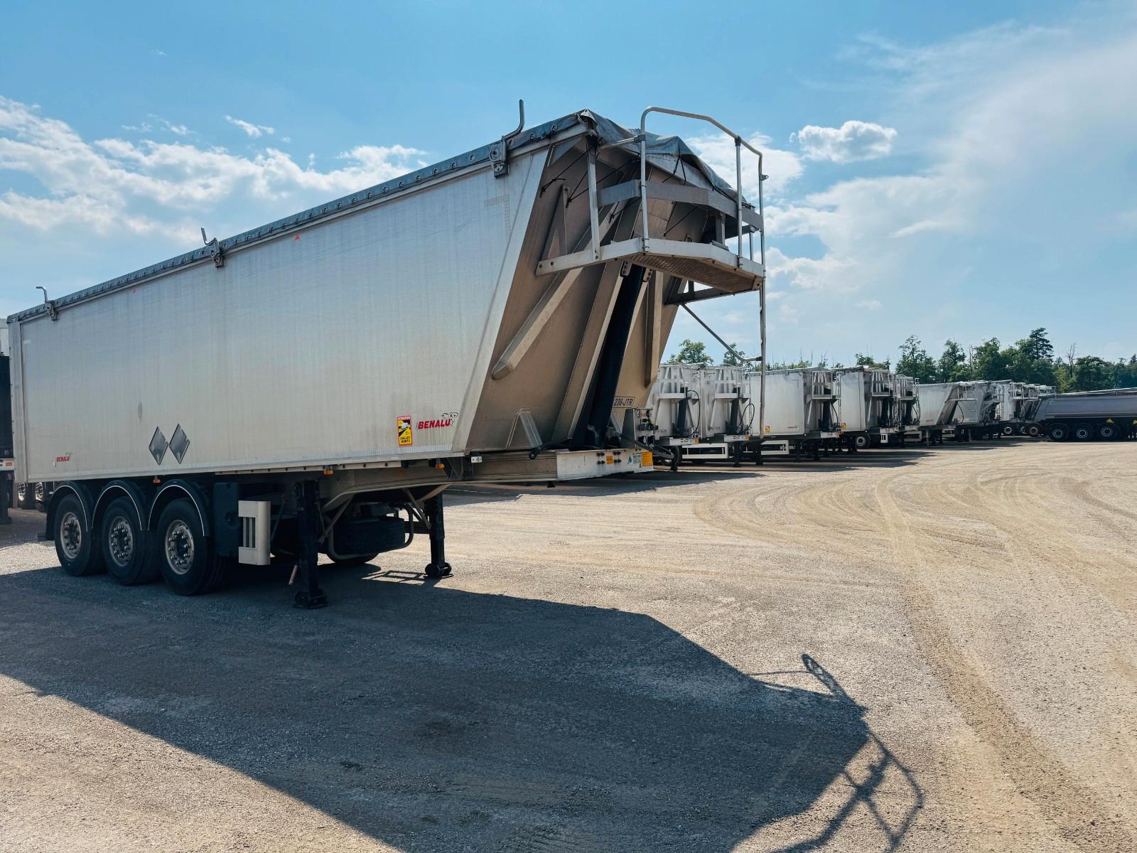 Benalu 50 m3 /  MEHR STUCK / AUCH 60 M3 / VERMIETUNG AT