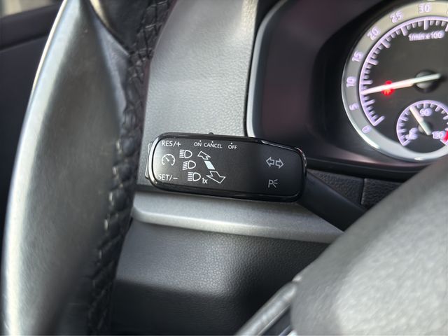 Skoda Karoq Ambition 1.6 TDI DSG*APPLE*LED*KAMERA*XEN