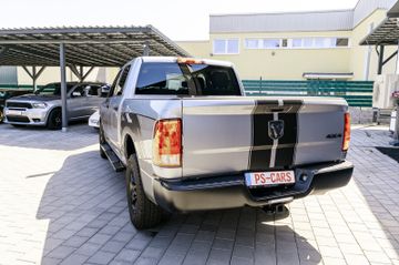 Dodge RAM - 8