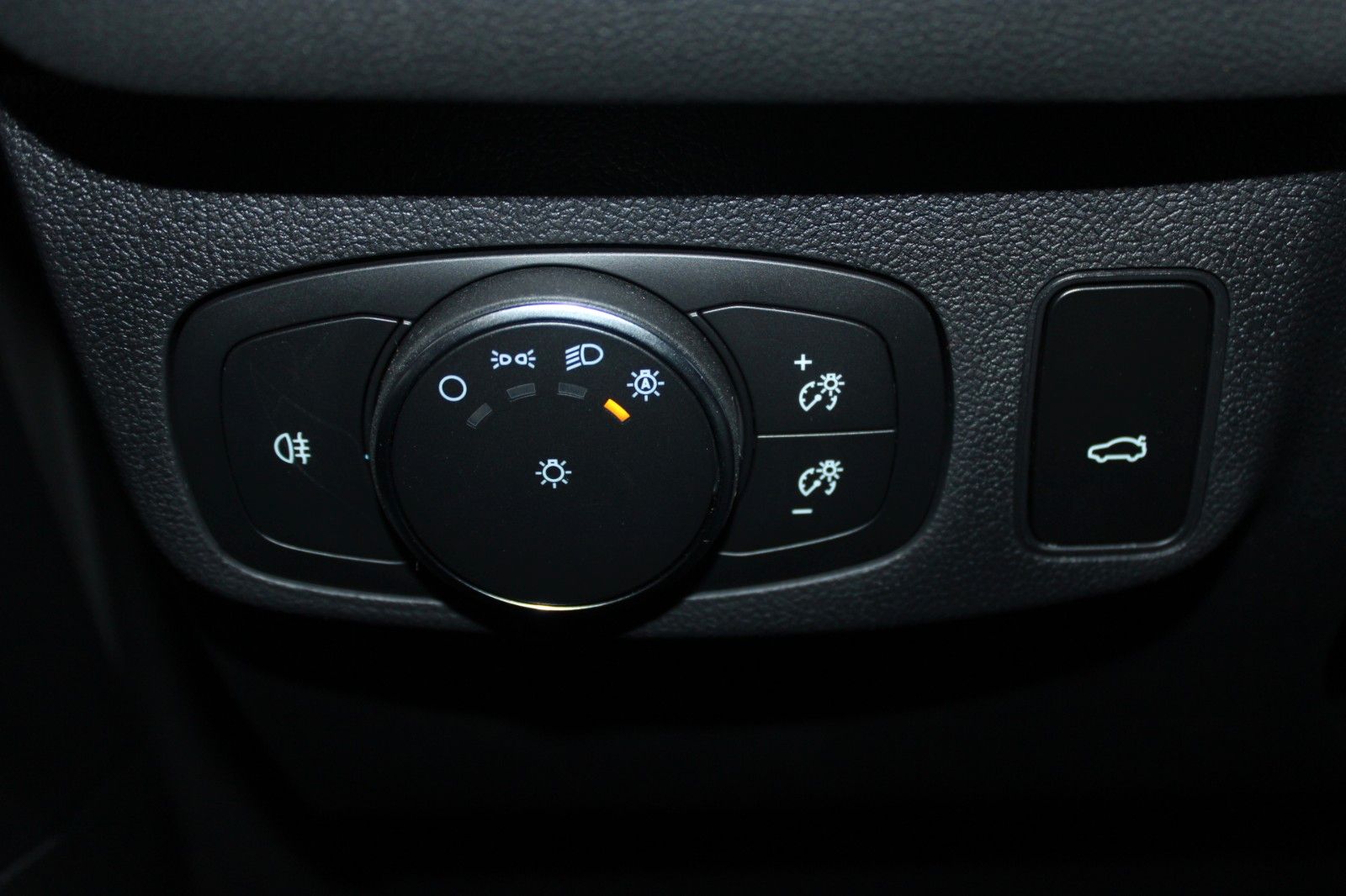 Fahrzeugabbildung Ford Focus ST-Line X Aut. Matrix-LED ACC B&O WinterP.