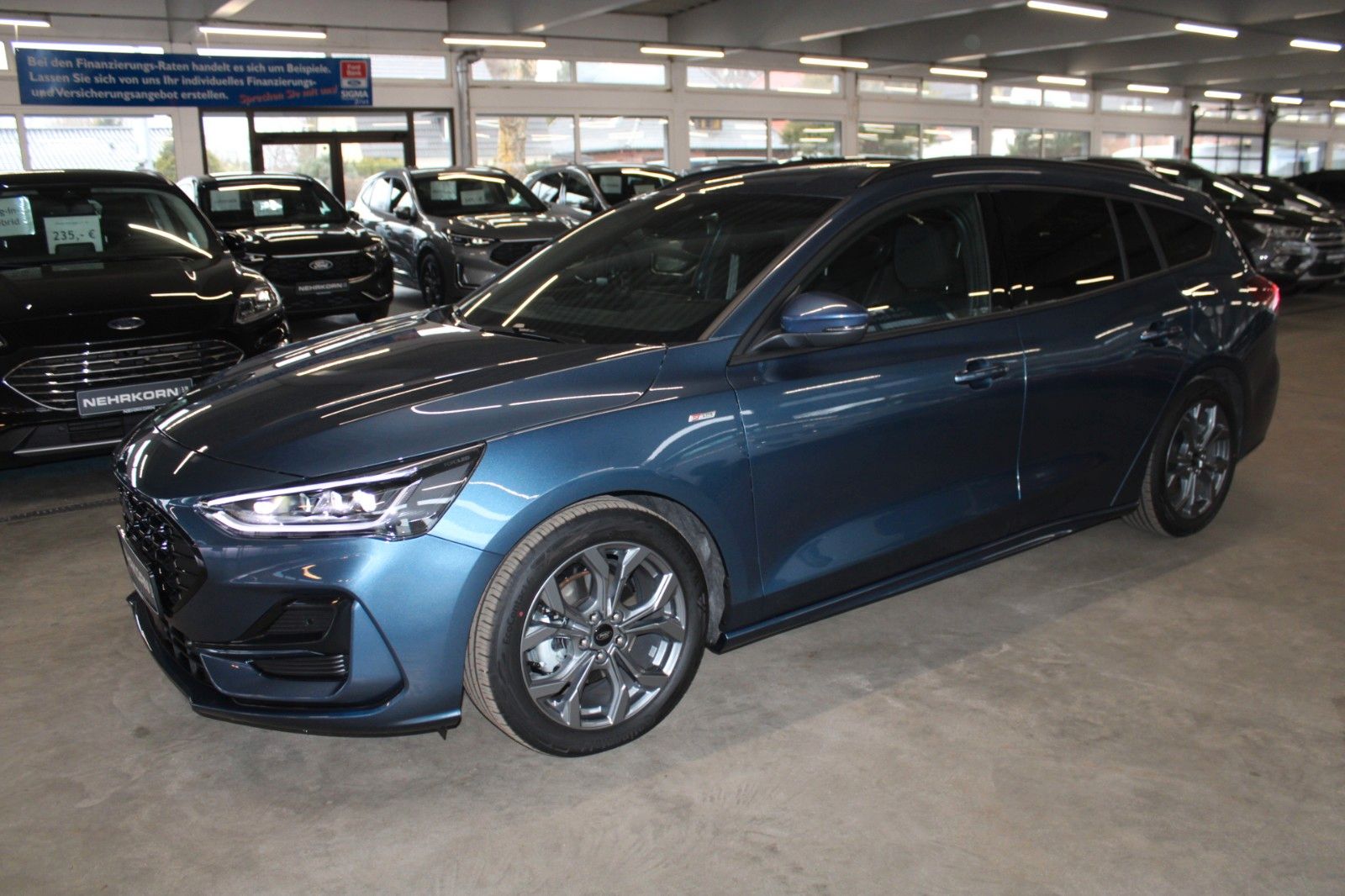 Fahrzeugabbildung Ford Focus ST-Line X Aut. Matrix-LED ACC B&O WinterP.