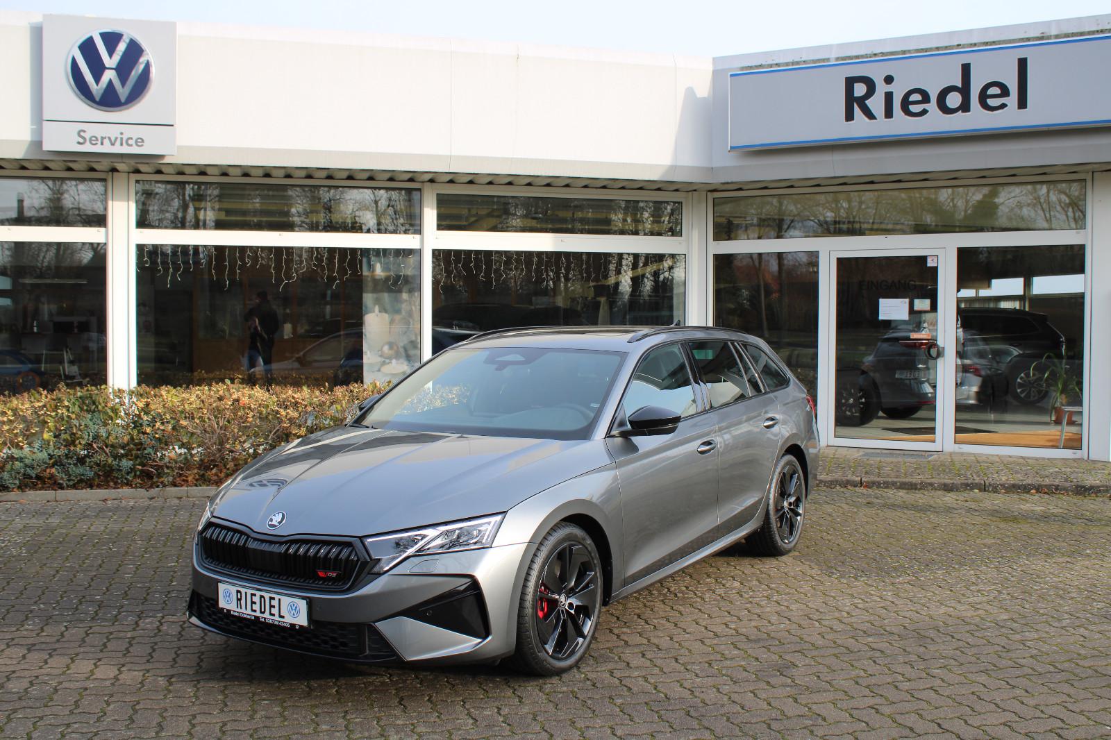 Skoda Octavia Combi 2.0 TSI RS, AHK, LED, Panorama