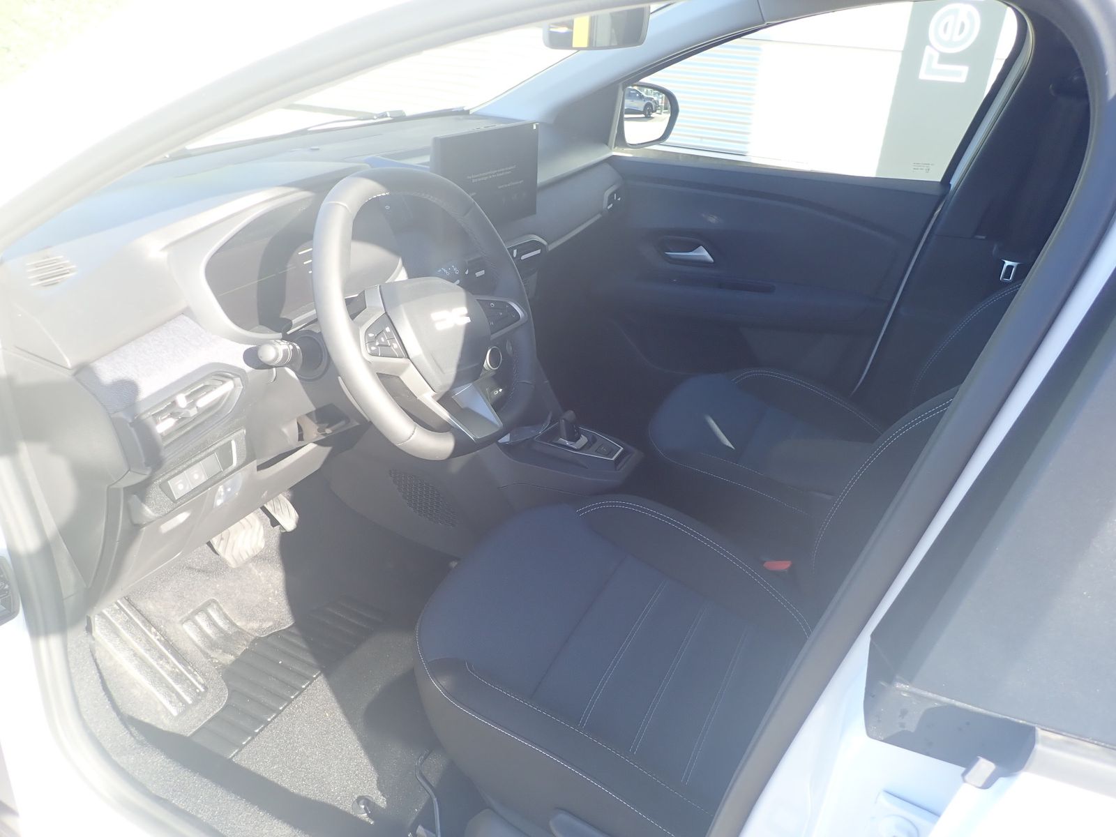 Fahrzeugabbildung Dacia Jogger Journey hybrid 155