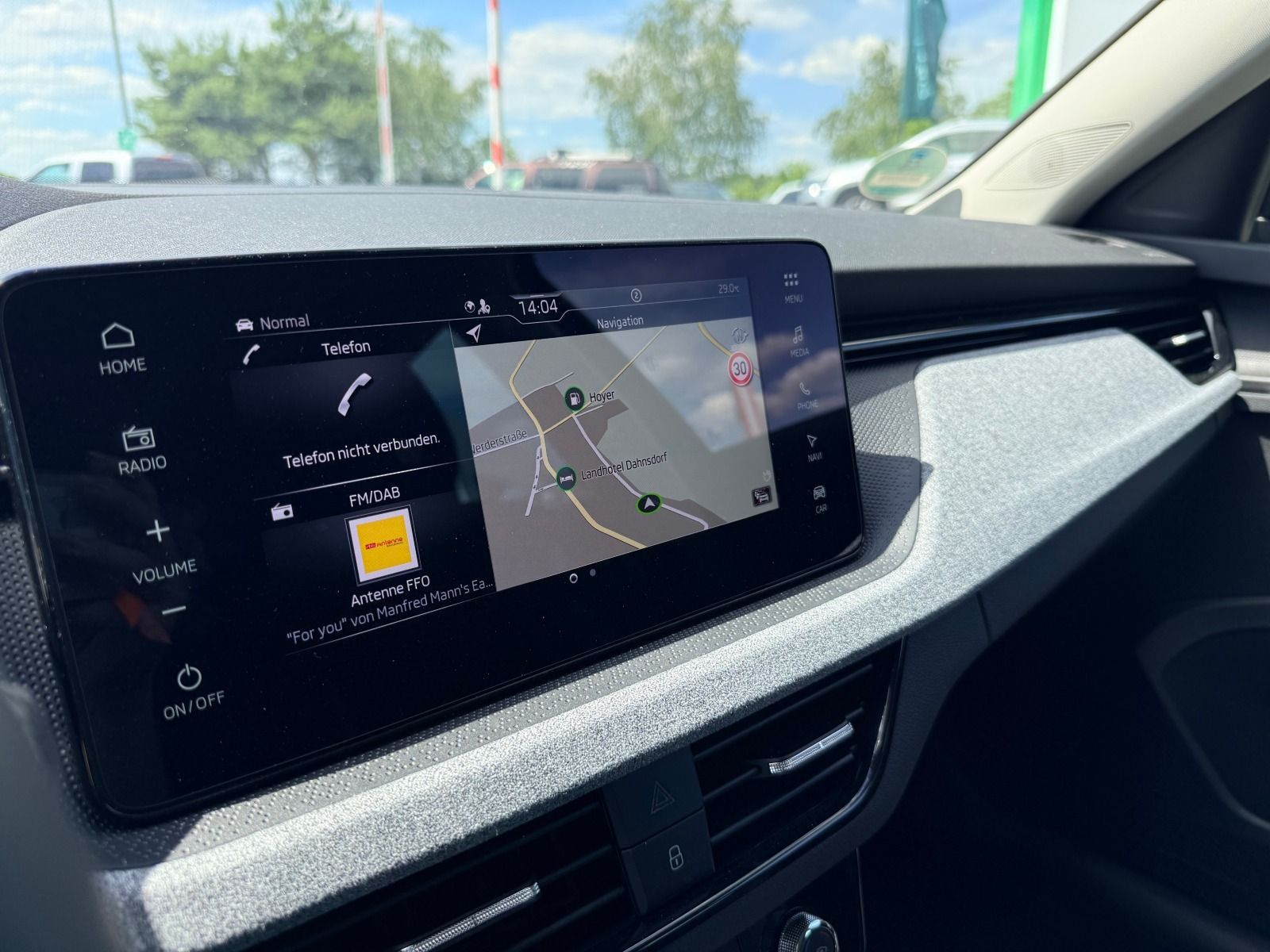 Fahrzeugabbildung SKODA Kamiq Balance 1,5 TSI 110 kW 7-Gang-DSG*AHK*eHec