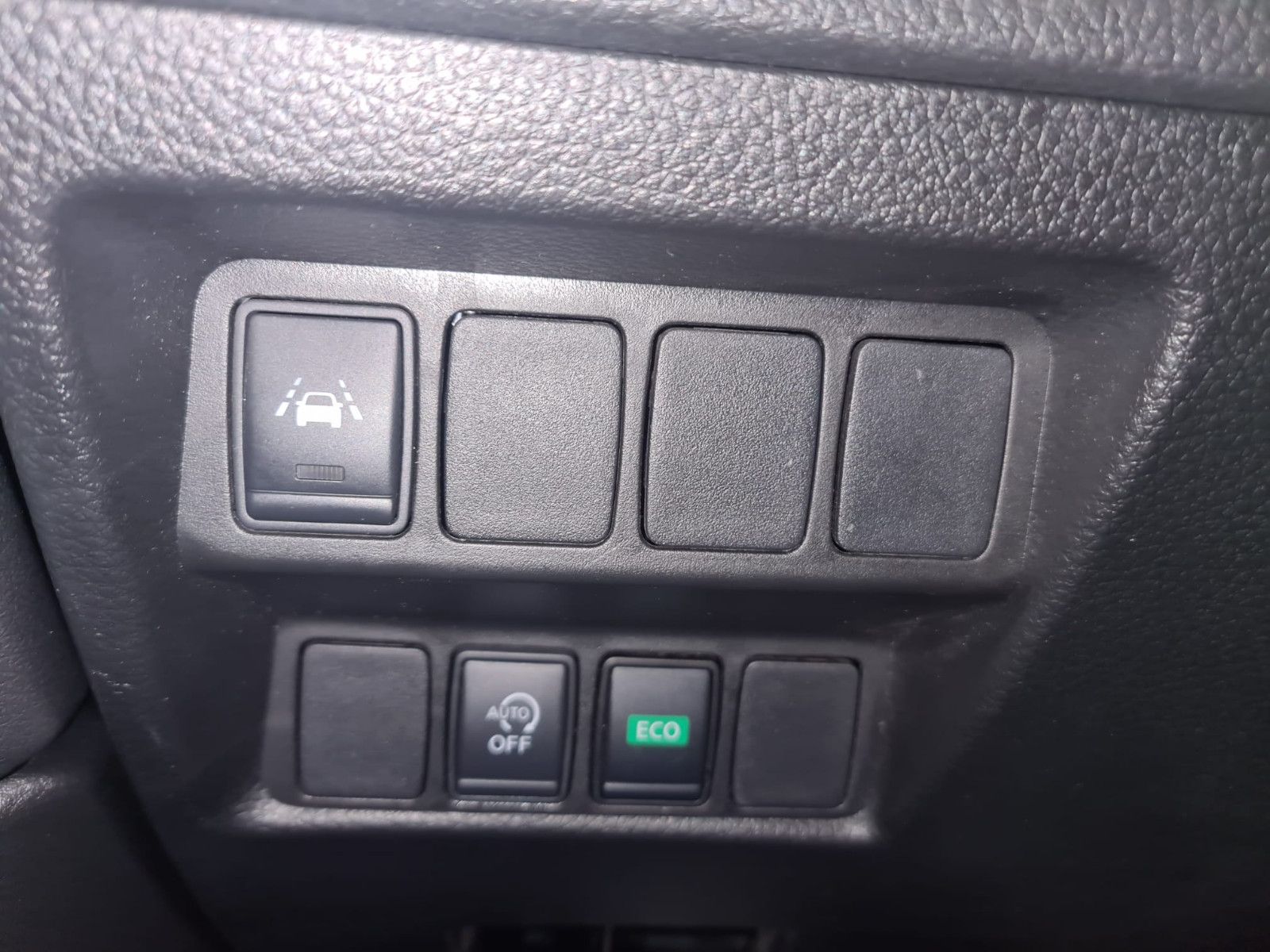 Fahrzeugabbildung Nissan Qashqai Akari / VOLLLEDER / LED / KAMERA