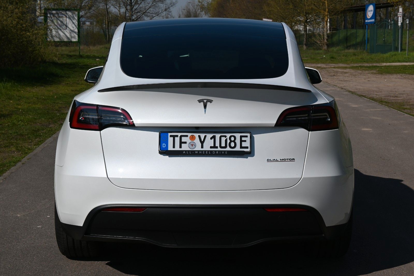 Fahrzeugabbildung Tesla Model Y Performance Dual Motor AWD