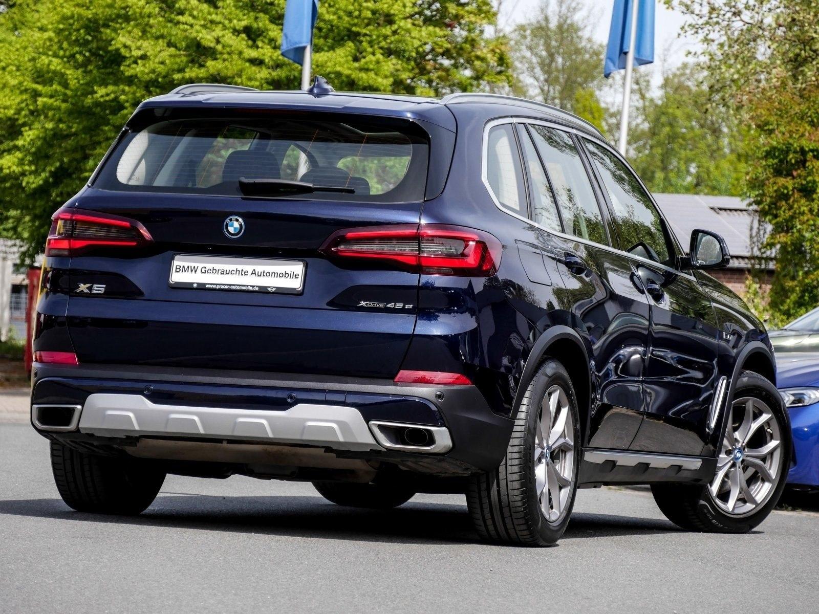 BMW X5 xDrive45e xLine HUD PANO AHK NAVI LED Laser