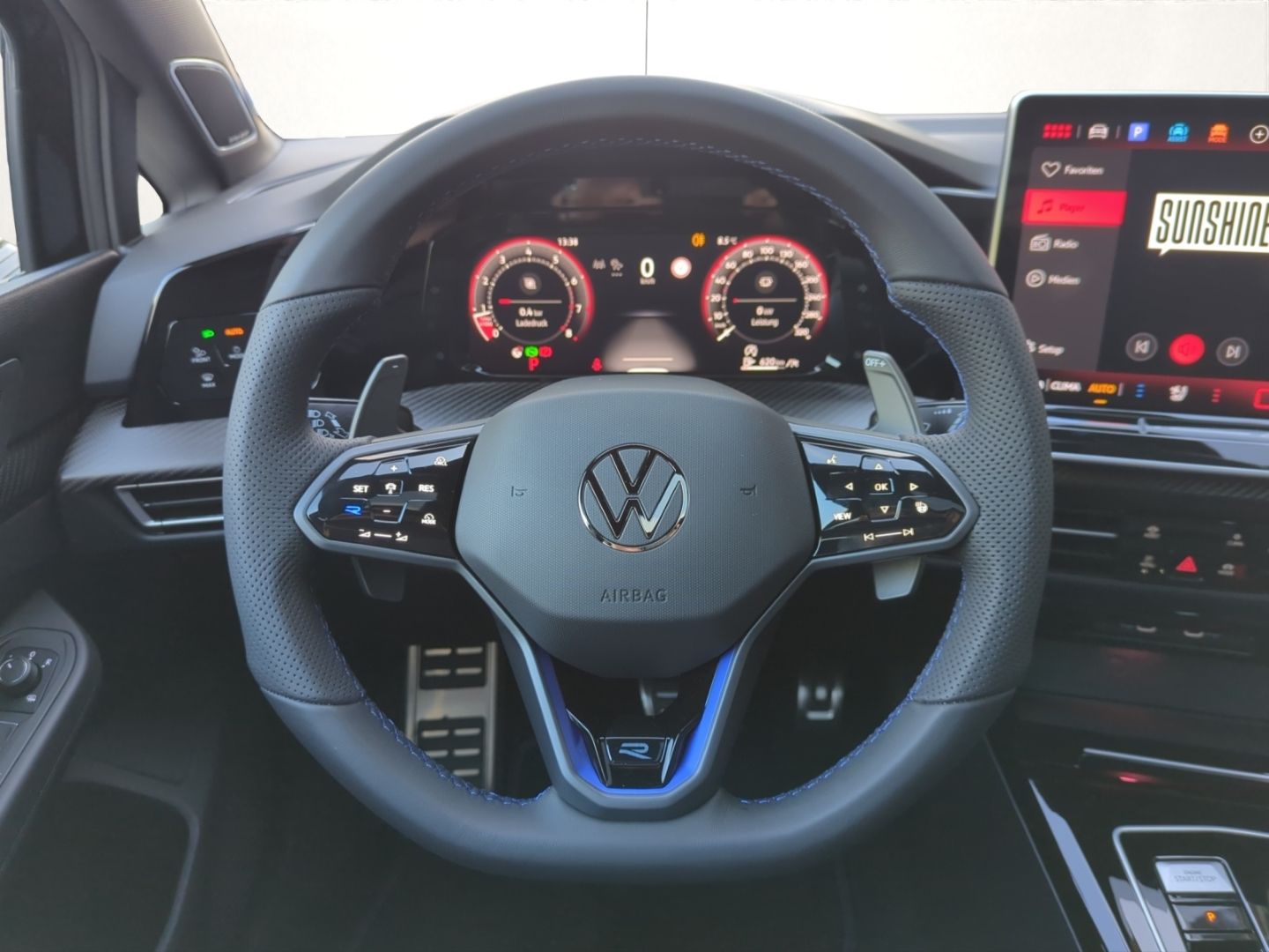 Volkswagen Golf R VIII Black 2.0 TSI DSG NAV RFK ACC MATRIX foto 11