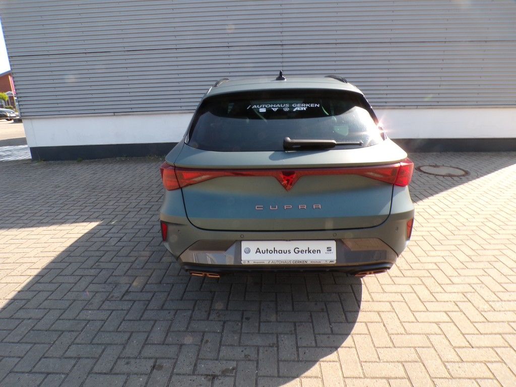 Fahrzeugabbildung SEAT CUPRA Leon Sportstourer VZ 1.5 e-Hybrid
