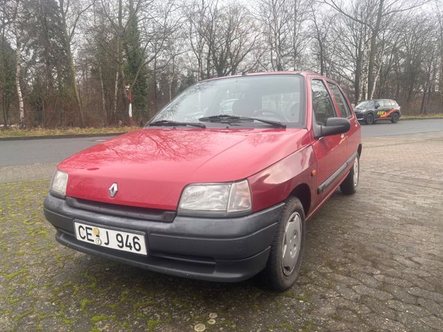 Renault Clio 1.2 Servo*5 Türig*1.Hand*Rentnerfahrzeug*