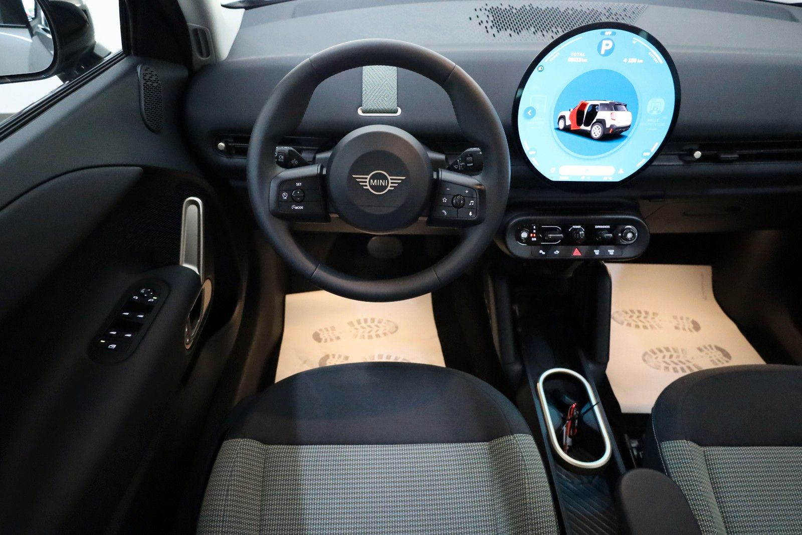 Fahrzeugabbildung MINI Aceman SE Essential Trim,LED,CarPlay,LED, 160kW!