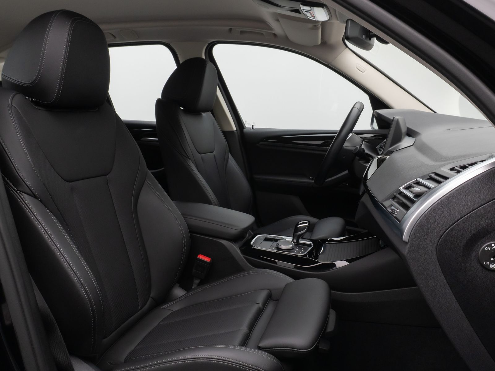 Fahrzeugabbildung BMW X3 xD20i Kamera DAB HiFi Leder M Sport 19Zoll