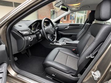 Mercedes E 200 - 7