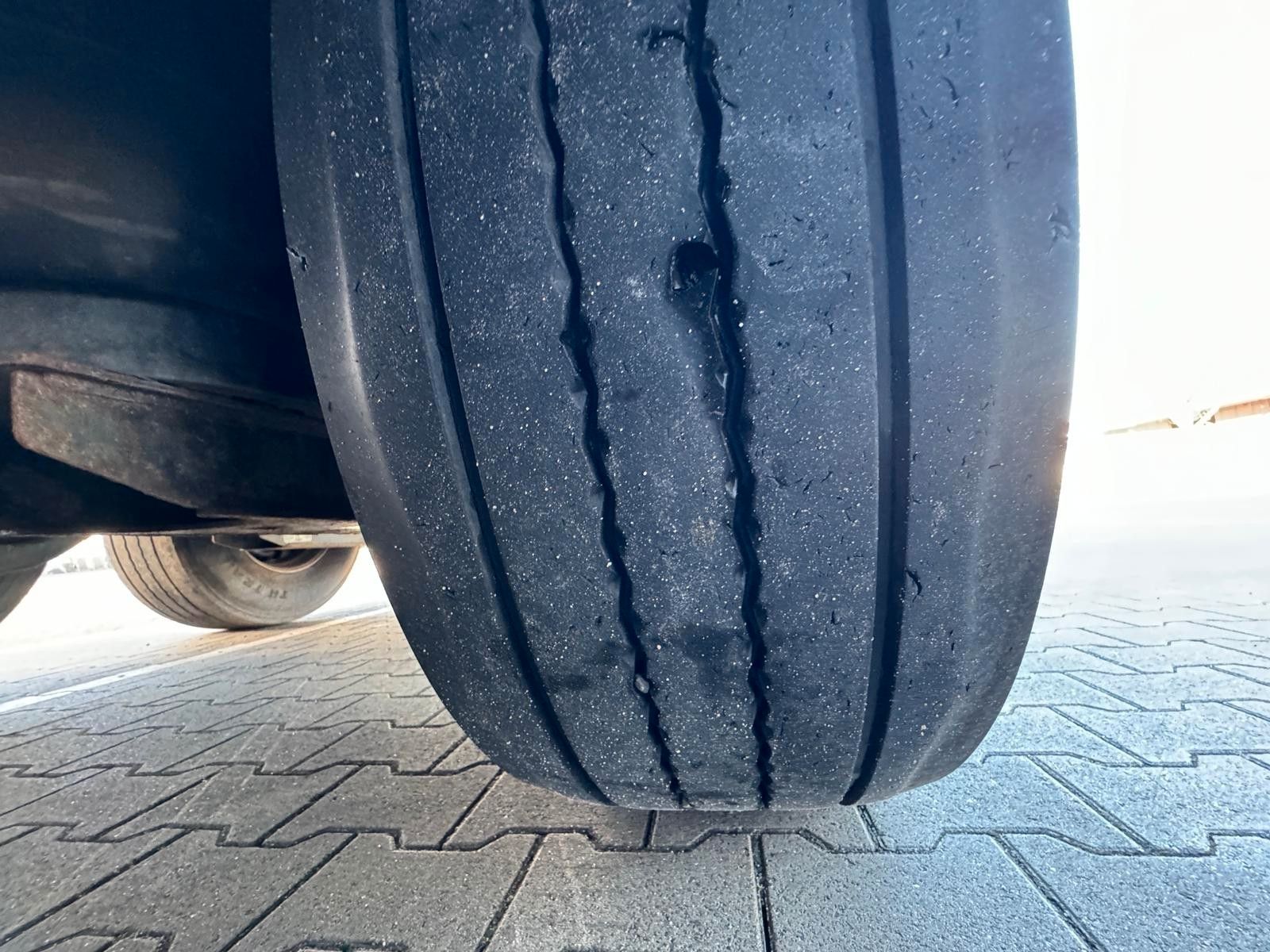 Fahrzeugabbildung Stas S 300 ZX Schubboden Walkingfloor Auflieger