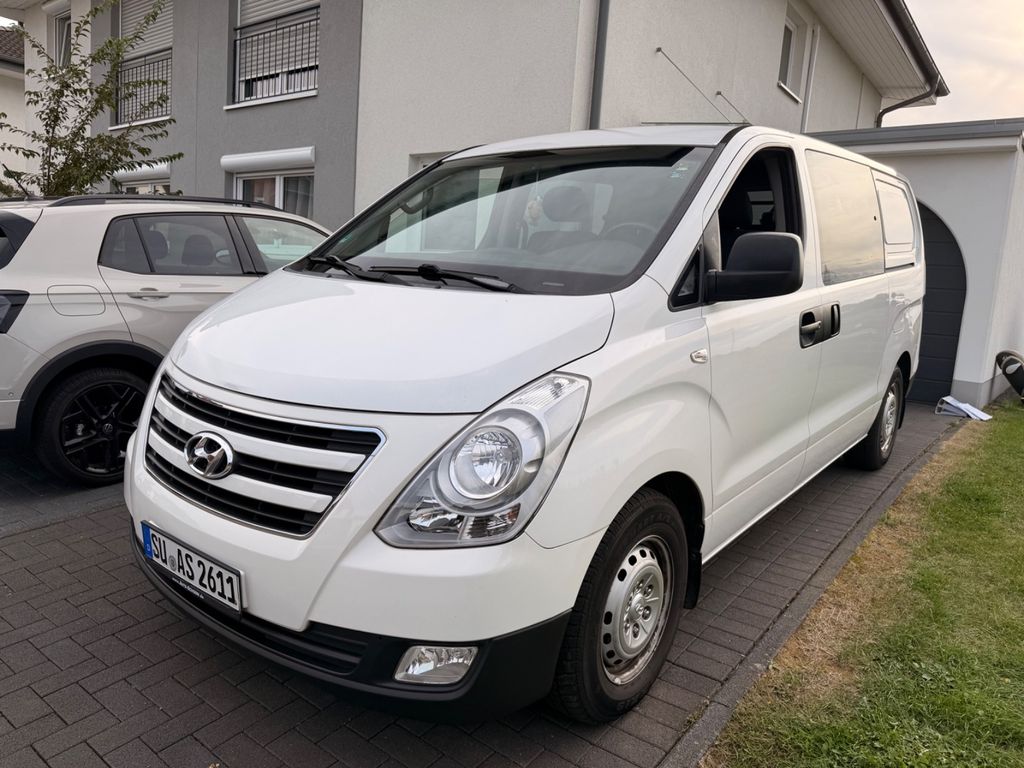 Image of Hyundai H-1