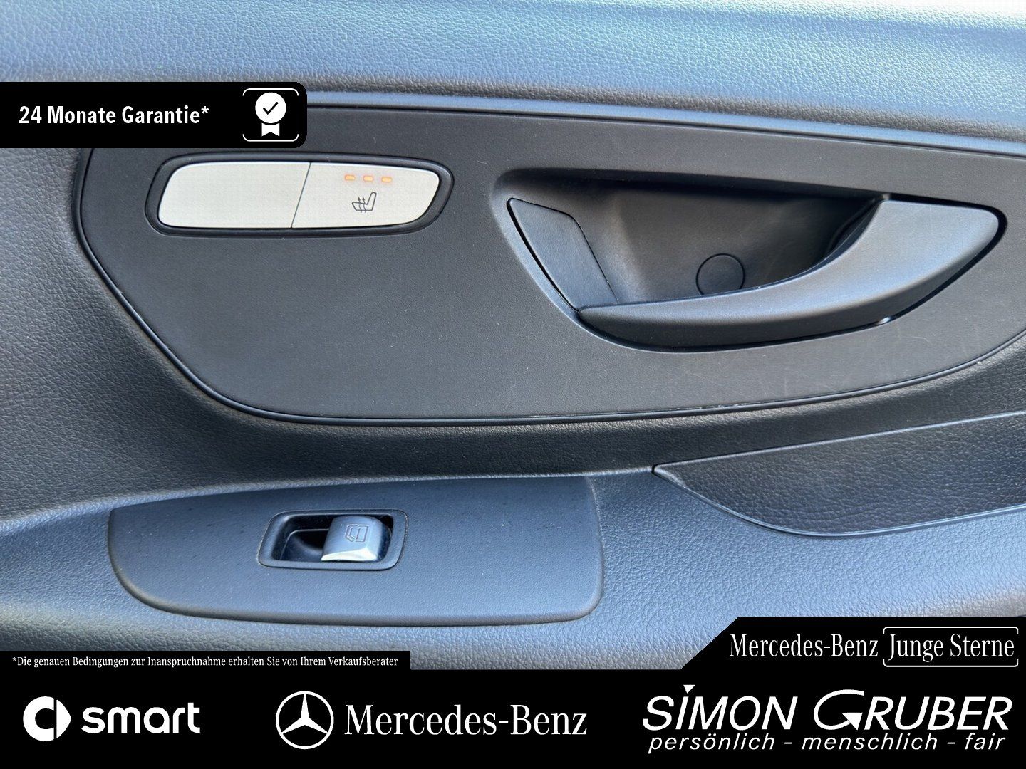 Fahrzeugabbildung Mercedes-Benz Vito 114 Tourer extralang Navi Kamera 8 SSitzer