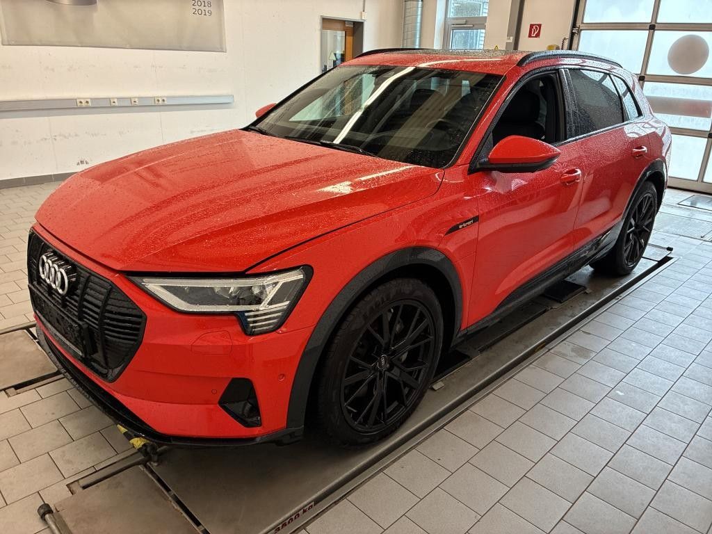 Image of Audi e-tron