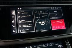 AUDI Q8 50 TDI quattro | S line | Pano | B&O | Matrix AUDI Q8 50 TDI quattro | S line | Pano | B&O | Matrix