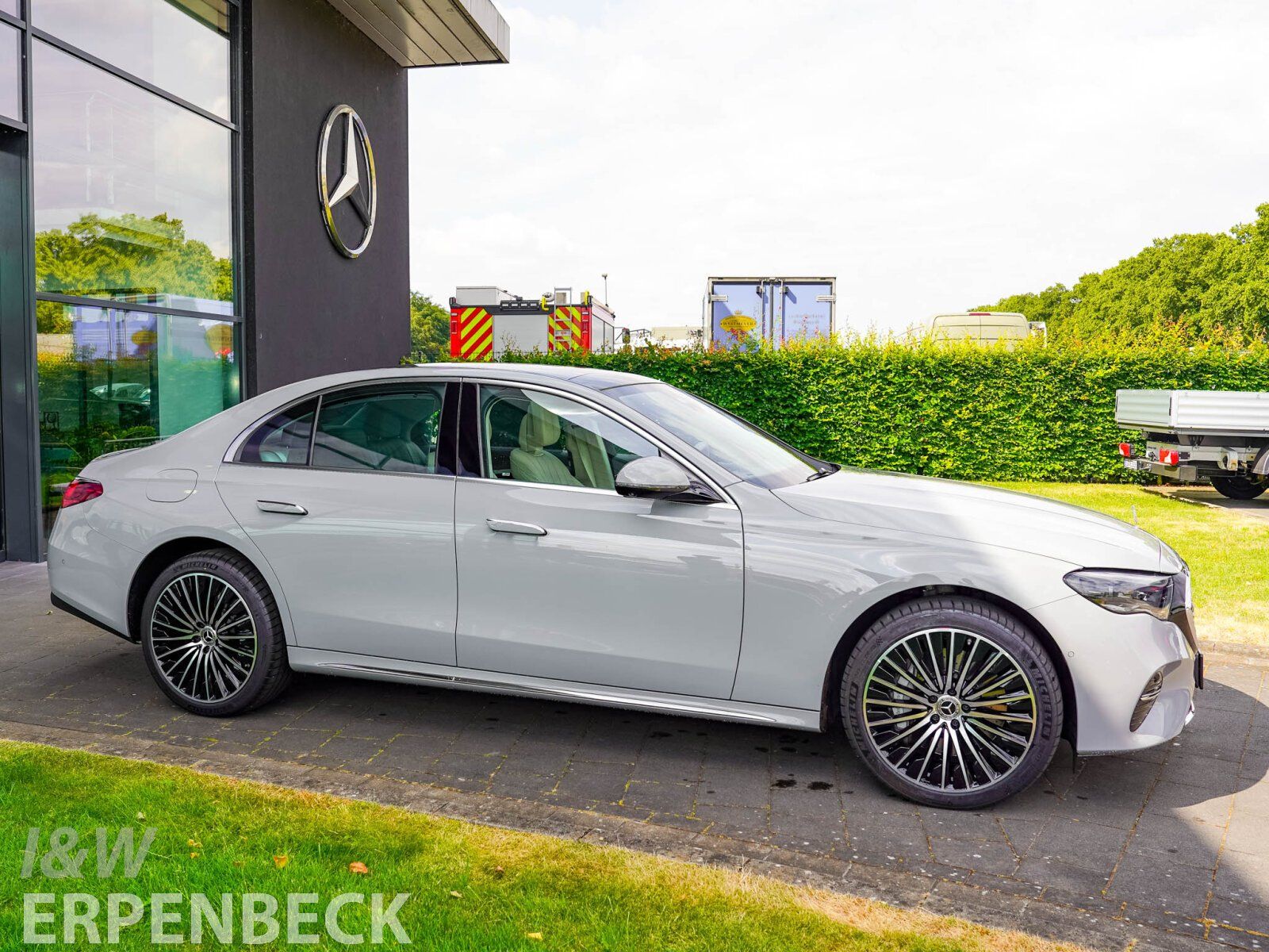 Fahrzeugabbildung Mercedes-Benz E 450 d Exclusive Premium Plus 4Matic