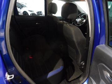 Dacia Duster II Celebration 8-fach bereift