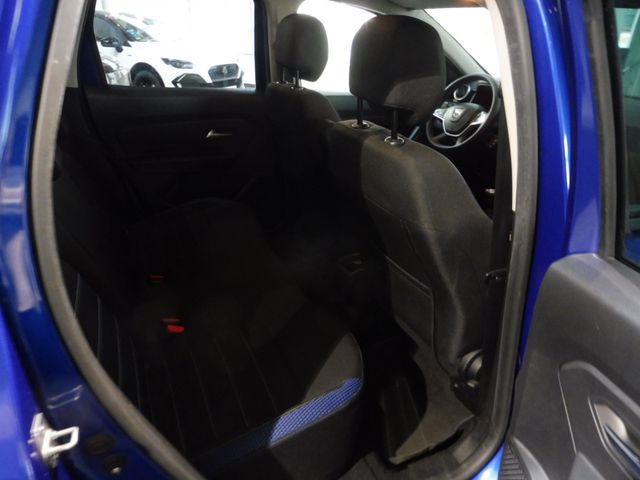 Dacia Duster II Celebration 8-fach bereift