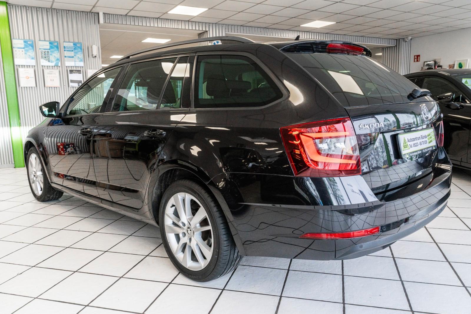 Skoda Octavia Combi Ambition Navigation PDC 1.Hand