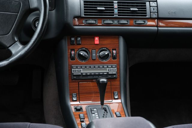 Fahrzeugabbildung Mercedes-Benz 500 SE/Erste Serie/Deutsch/Historie/Orig. km